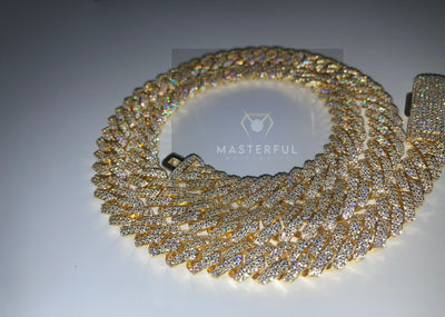 Moissanite Cuban Link Chain in Yellow Gold 10mm 18”-24” with GRA Certificate